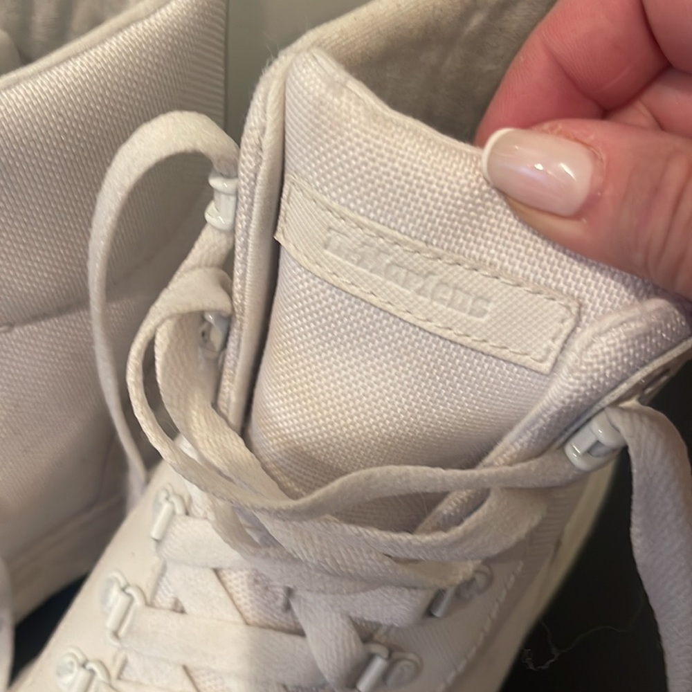 Doc Marten’s Womans Crisp White Air Waltz Boots Canvas SZ9 - Picture 2 of 5